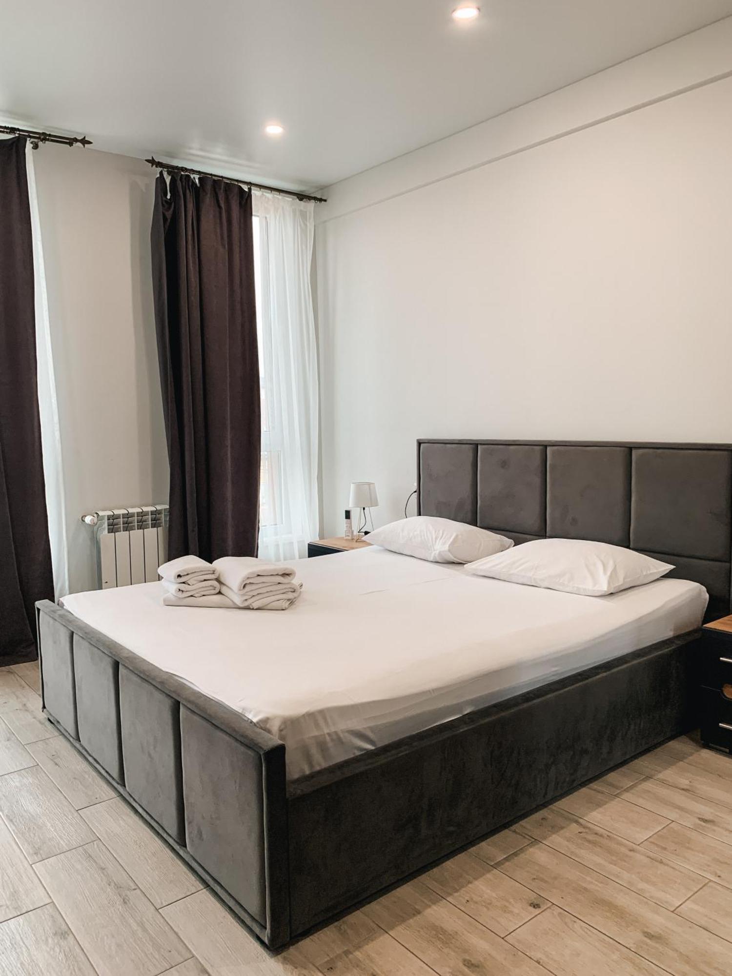 Apartments Domovik Mira 11S/9 Mukatsjeve Eksteriør bilde